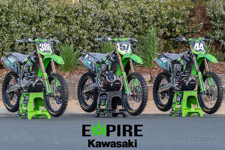 Empire Kawasaki Team Bikes: #386 Yokoyama (KX250), #57 Richardson (KX450), #44 Constantinou (KX250)
